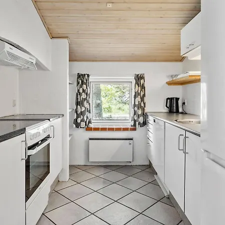 Awesome Home In Ulfborg With Sauna 펜션