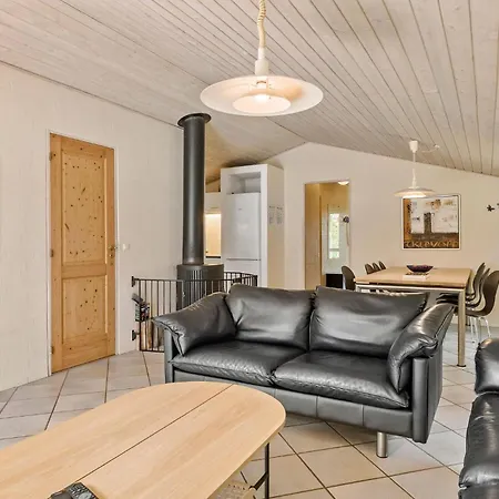 펜션 Awesome Home In Ulfborg With Sauna